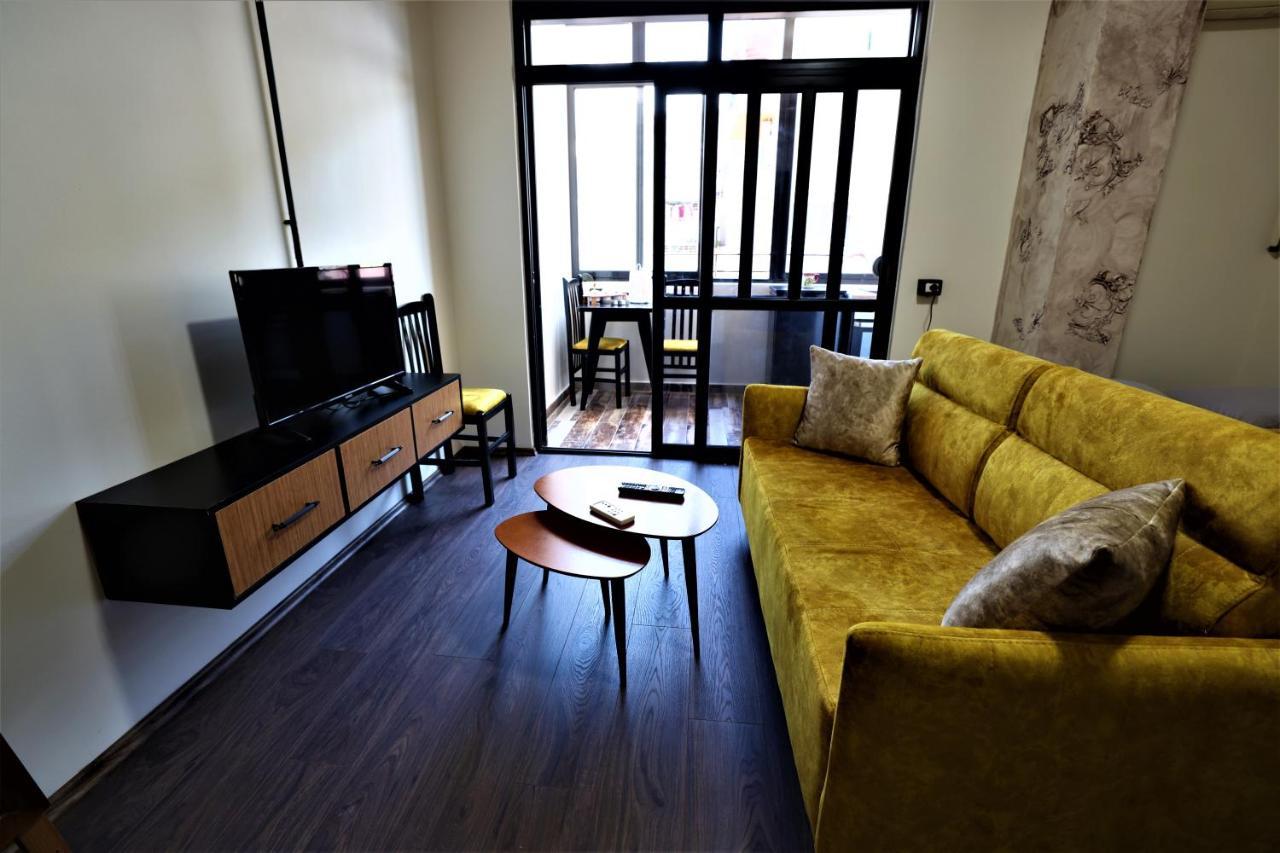 Stylish Studio In The Heart Of Tirana #3 Appartamento Esterno foto